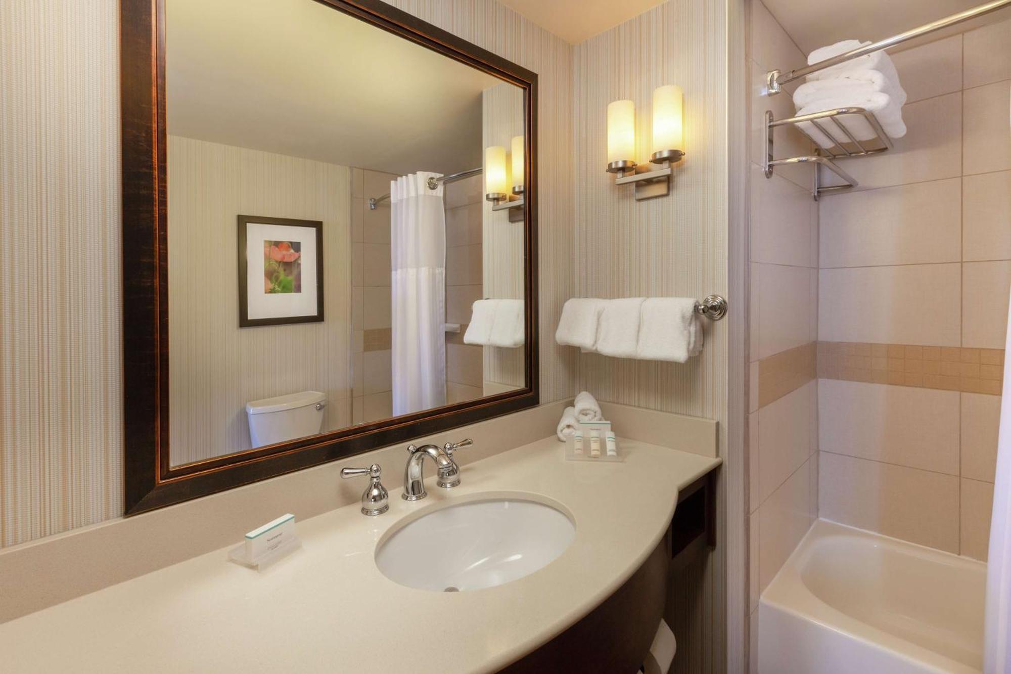 Hilton Garden Inn Pittsburgh University Place Exterior photo
