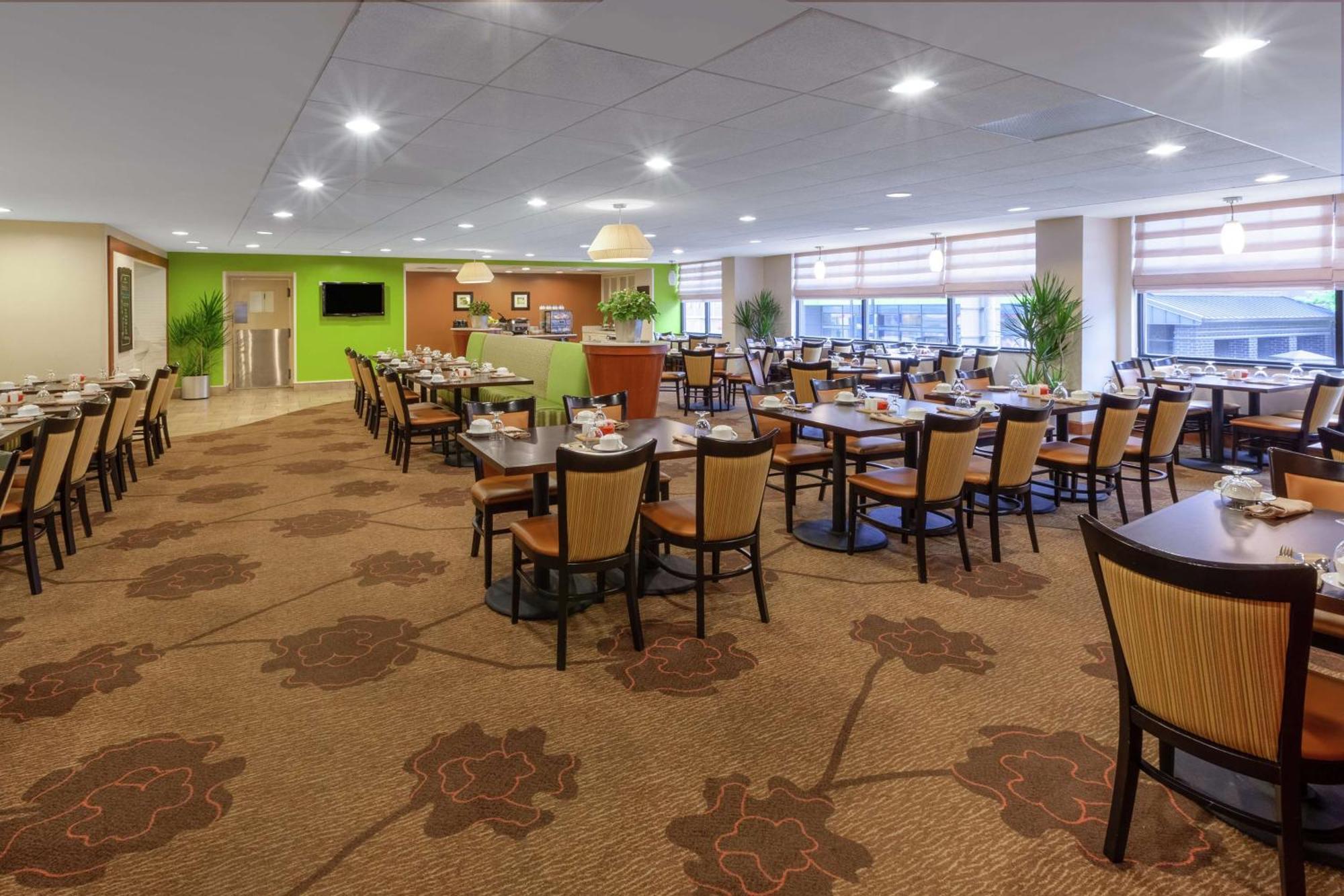 Hilton Garden Inn Pittsburgh University Place Exterior photo