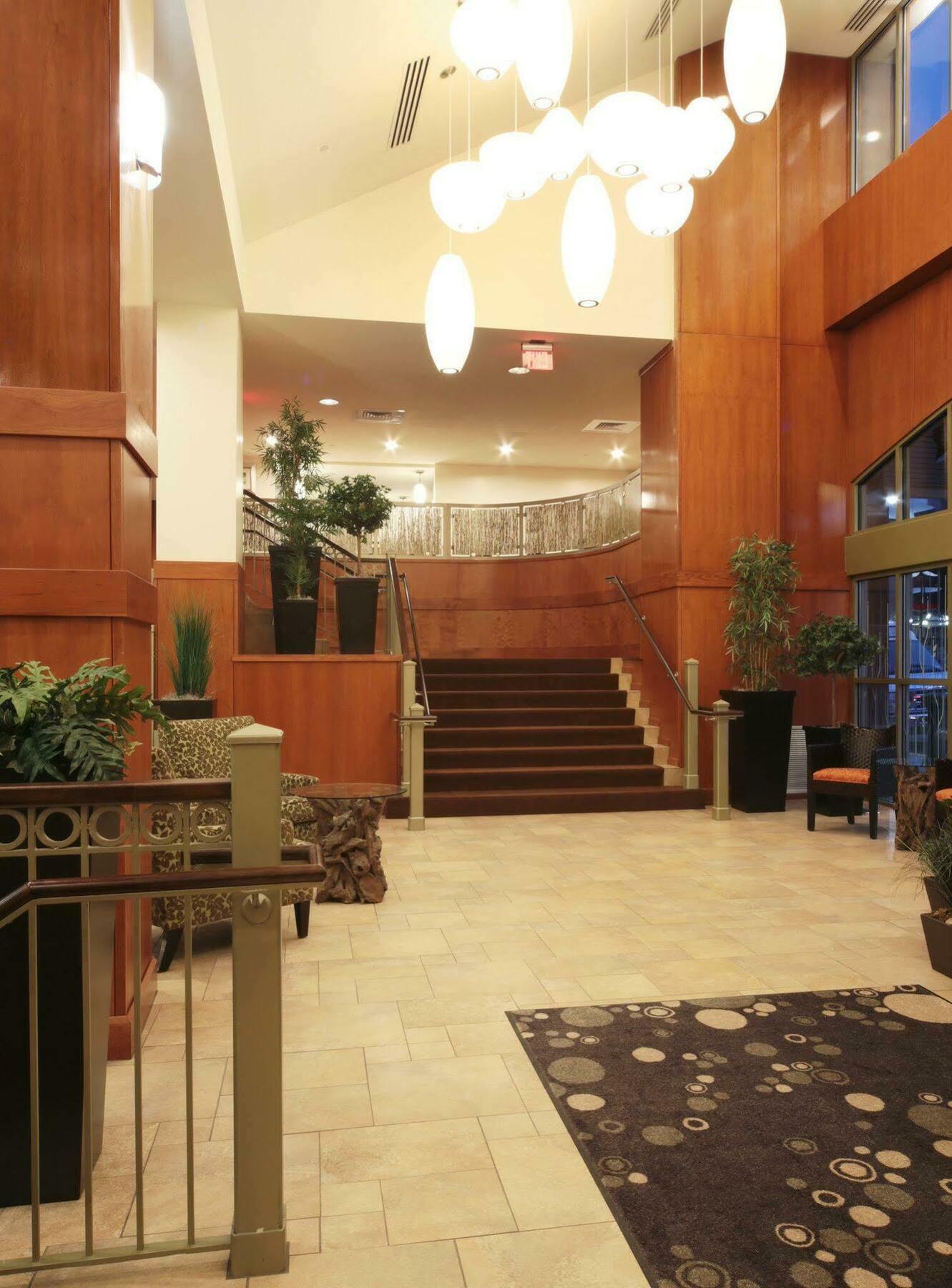 Hilton Garden Inn Pittsburgh University Place Interior photo